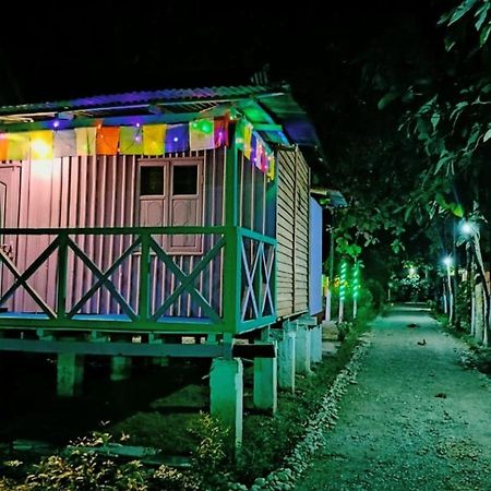 Leo Jungle Retreat By Stayapart , Jaldapara Madari Hat ภายนอก รูปภาพ