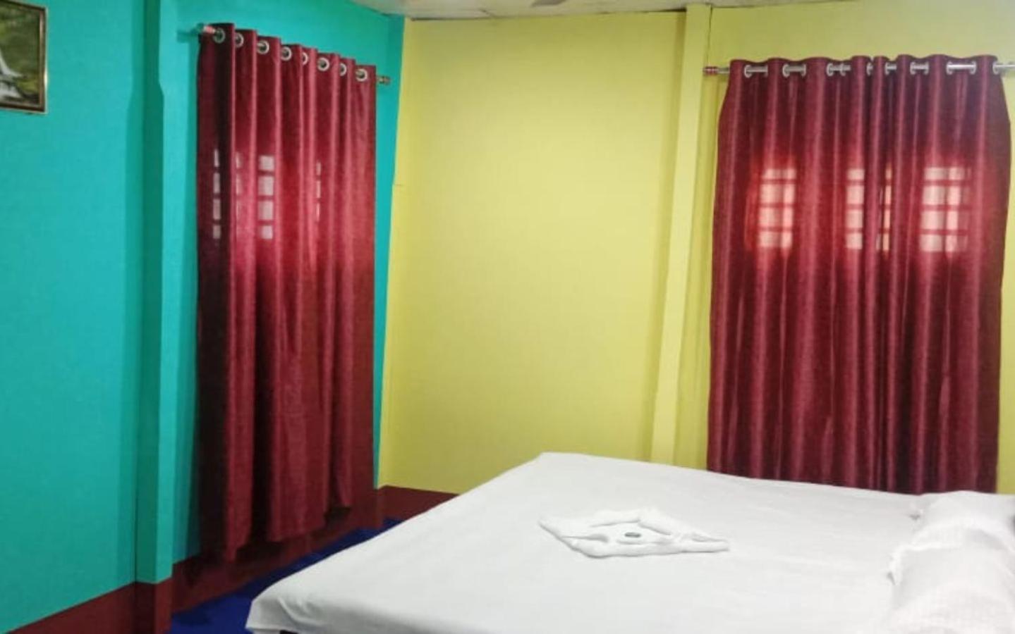Leo Jungle Retreat By Stayapart , Jaldapara Madari Hat ภายนอก รูปภาพ