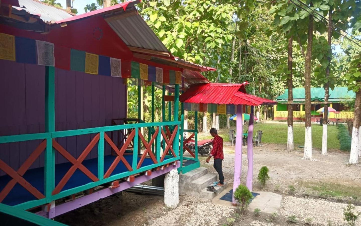 Leo Jungle Retreat By Stayapart , Jaldapara Madari Hat ภายนอก รูปภาพ